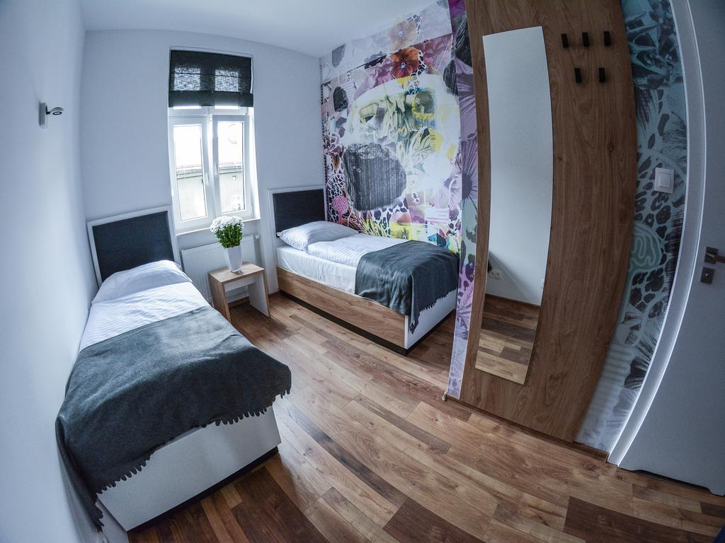 Mariacka 13 Wygodne Spanie Katovice Exteriér fotografie