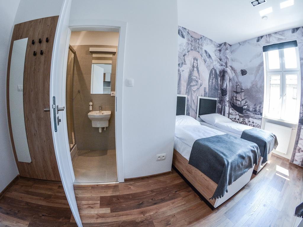 Mariacka 13 Wygodne Spanie Katovice Exteriér fotografie